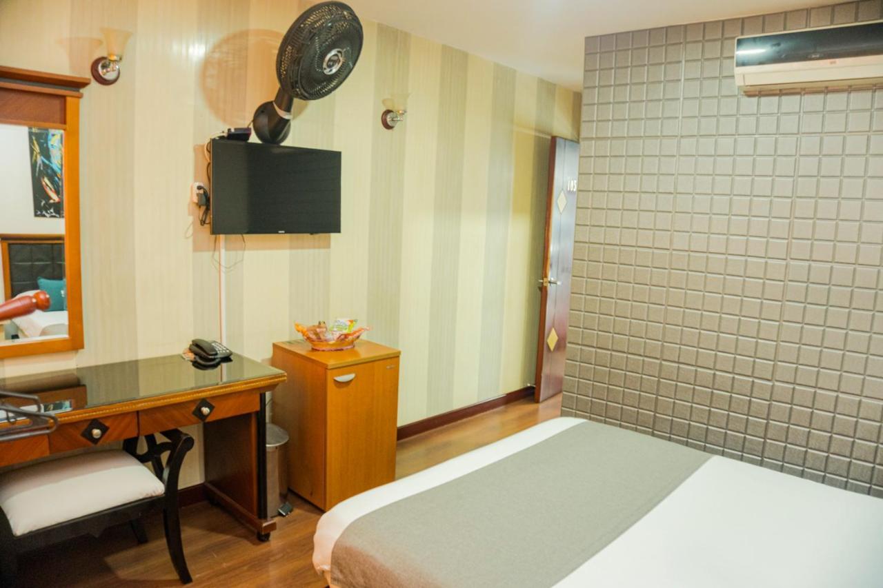 Ayenda Imperio Real Hotel Pereira Ngoại thất bức ảnh