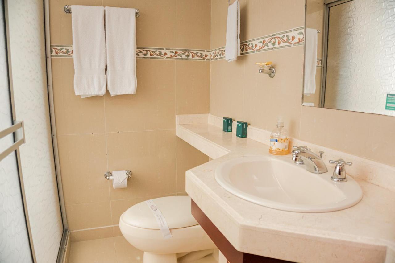 Ayenda Imperio Real Hotel Pereira Ngoại thất bức ảnh