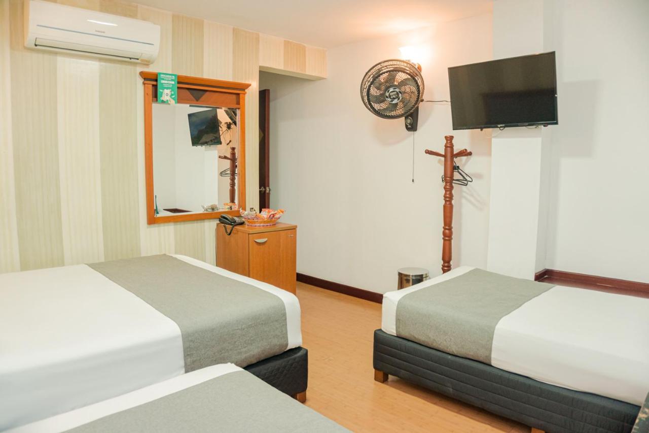 Ayenda Imperio Real Hotel Pereira Ngoại thất bức ảnh